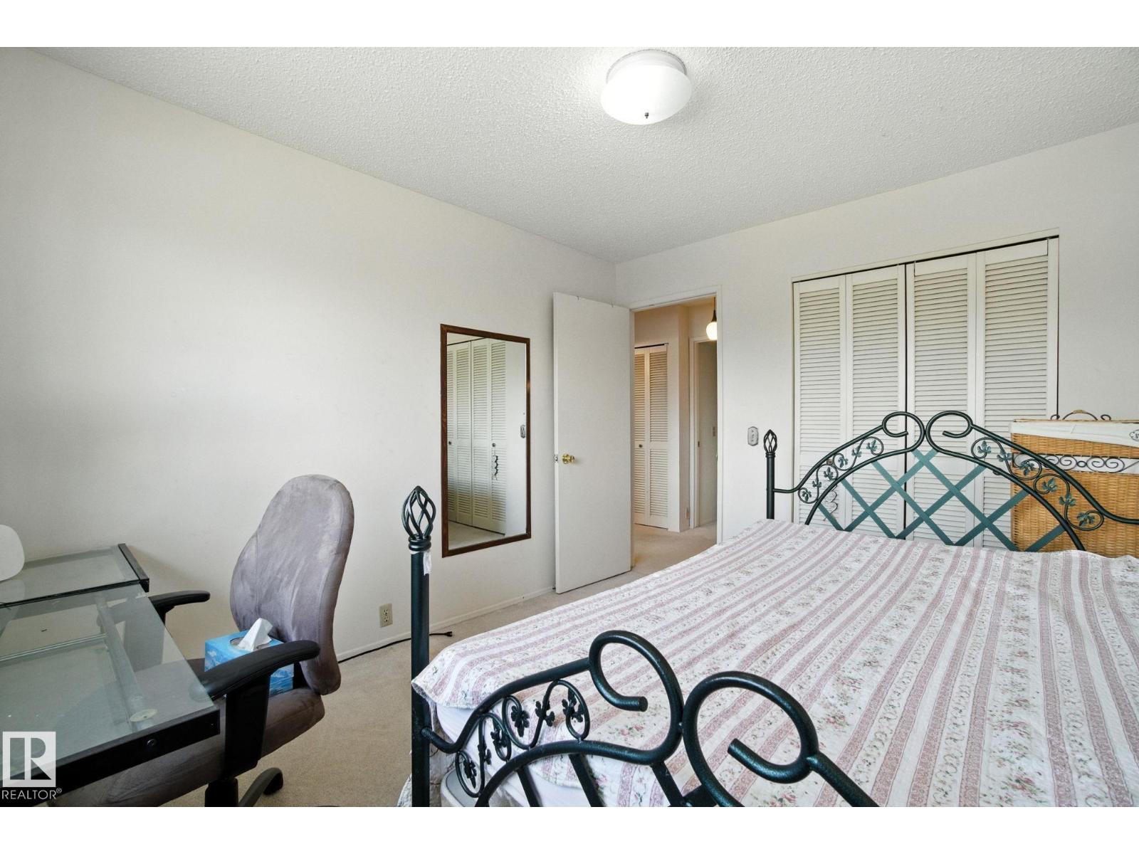 Photo 33 of 8731 180 St Nw, Edmonton AB