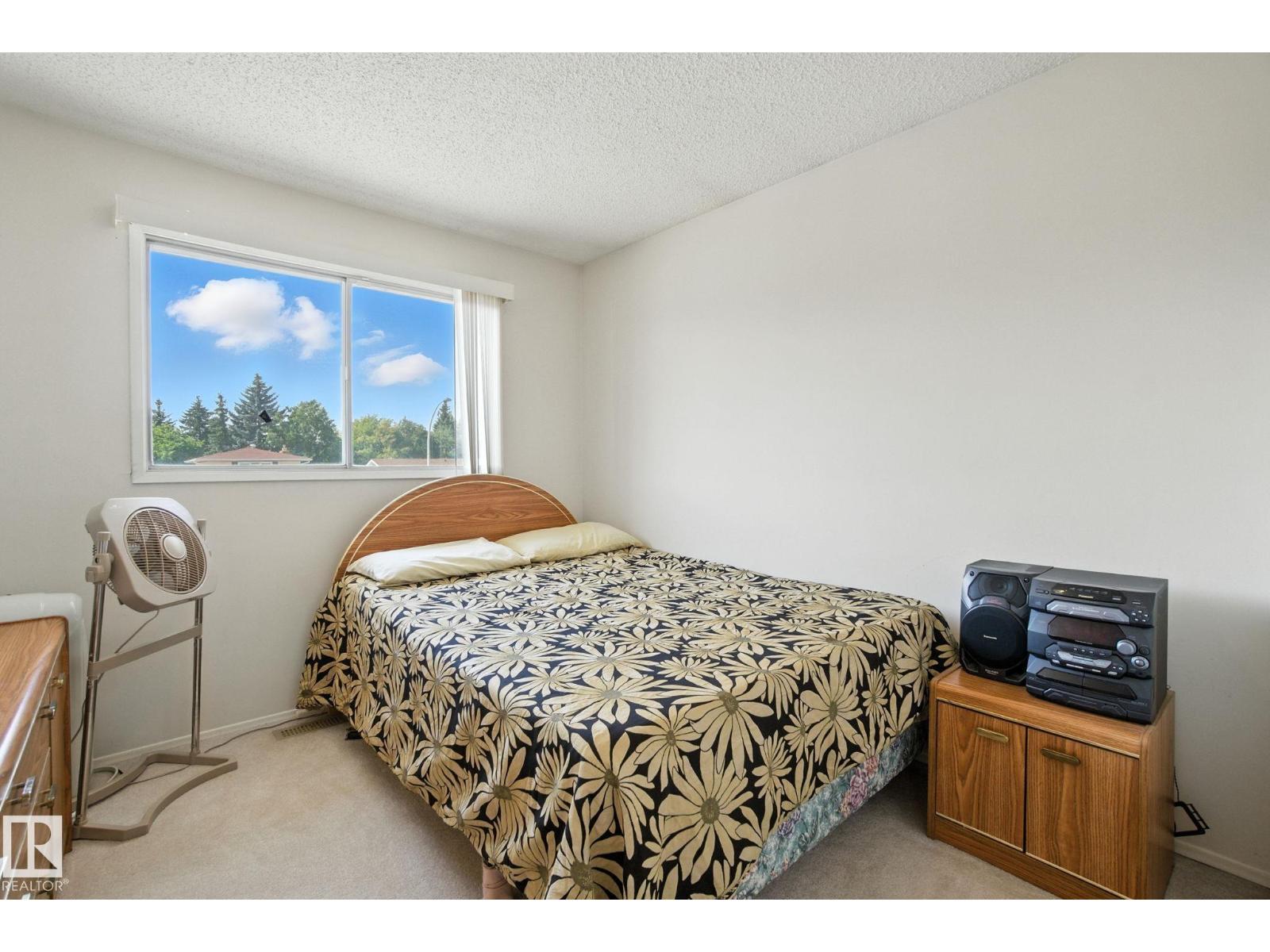 Photo 35 of 8731 180 St Nw, Edmonton AB