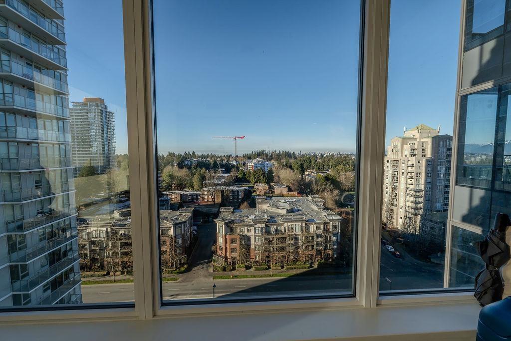 Photo 3 of 1310 13428 105 Avenue, Surrey BC