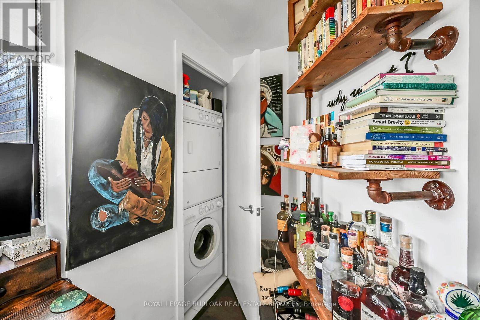Photo 26 of 902 1201 Dundas Street E, Toronto ON