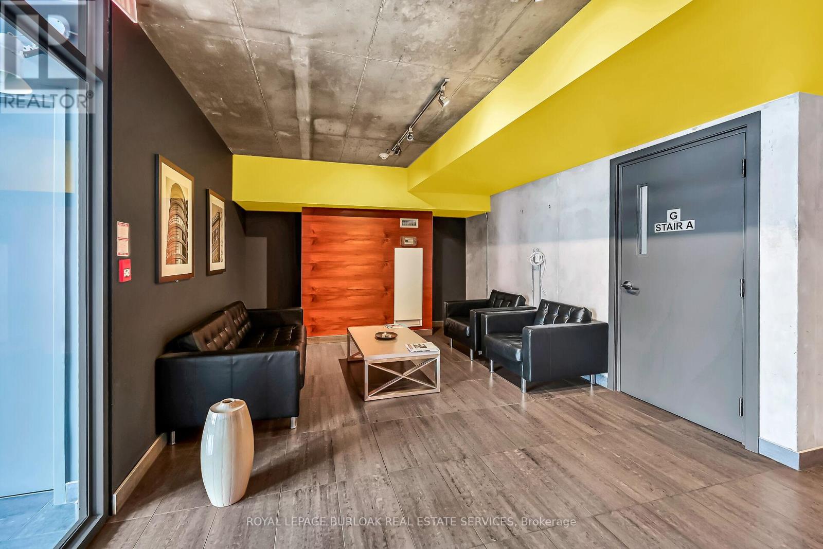 Photo 35 of 902 1201 Dundas Street E, Toronto ON