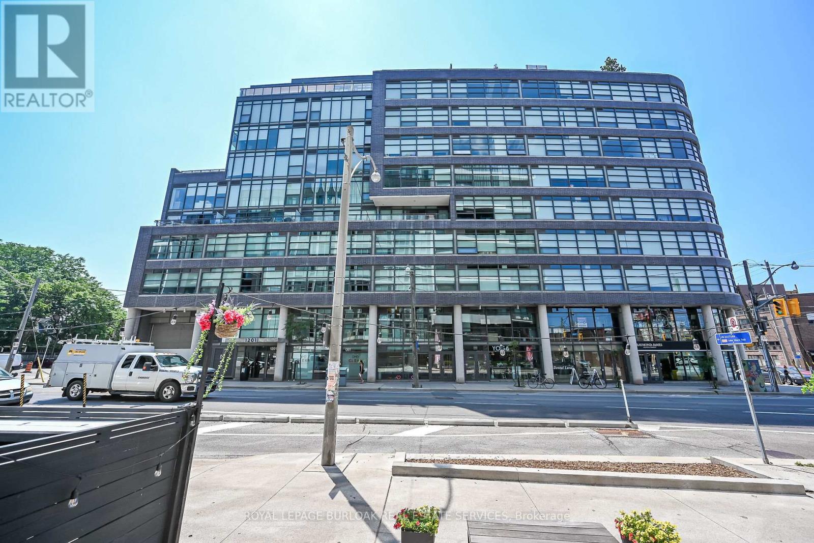 Photo 36 of 902 1201 Dundas Street E, Toronto ON