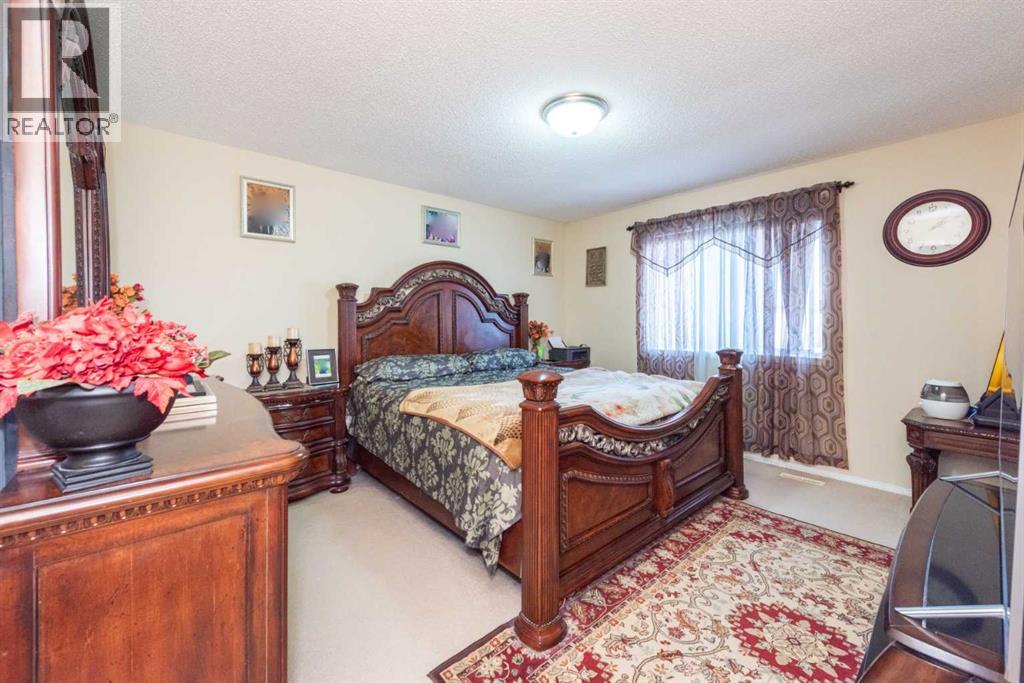 Photo 17 of 84 Tarington Way Ne, Calgary AB