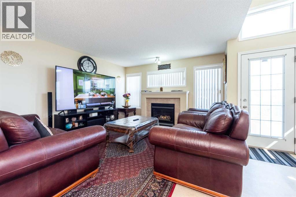 Photo 3 of 84 Tarington Way Ne, Calgary AB