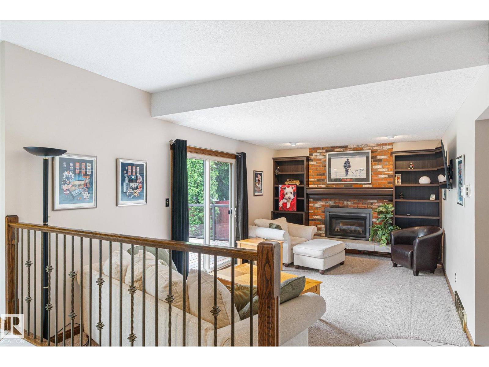 Photo 14 of 17524 55 Av Nw, Edmonton AB