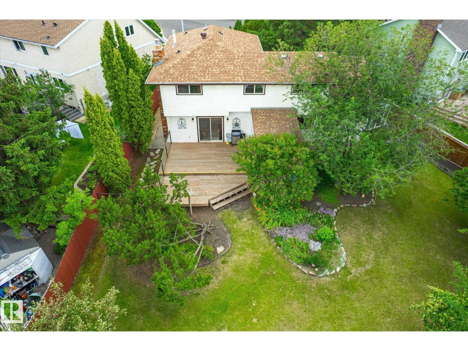 Photo 6 of 17524 55 Av Nw, Edmonton AB