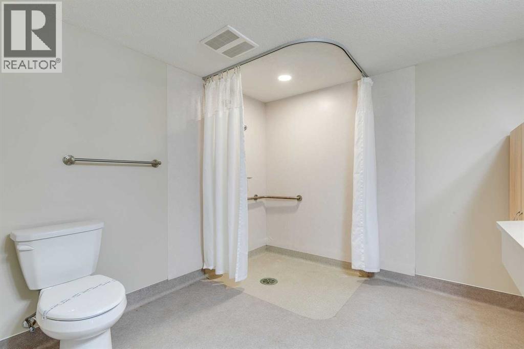Single Family House for Sale in   Eversyde Avenue SW Evergreen Calgary 