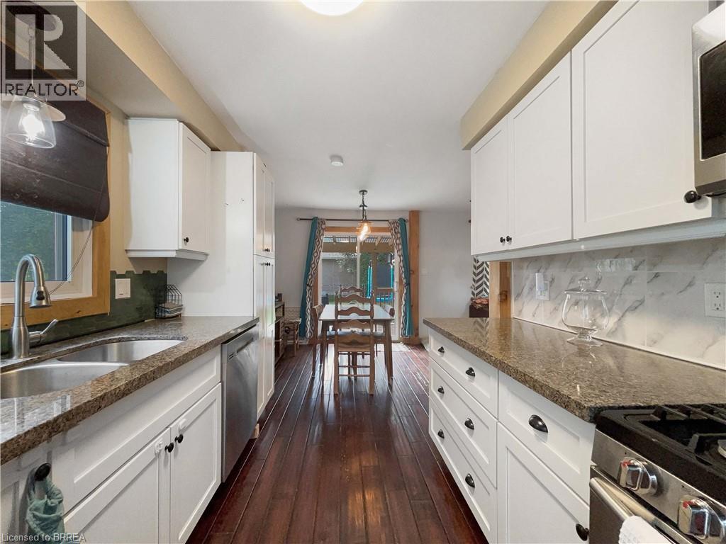 Photo 12 of 177 Banbury Road, Brantford ON