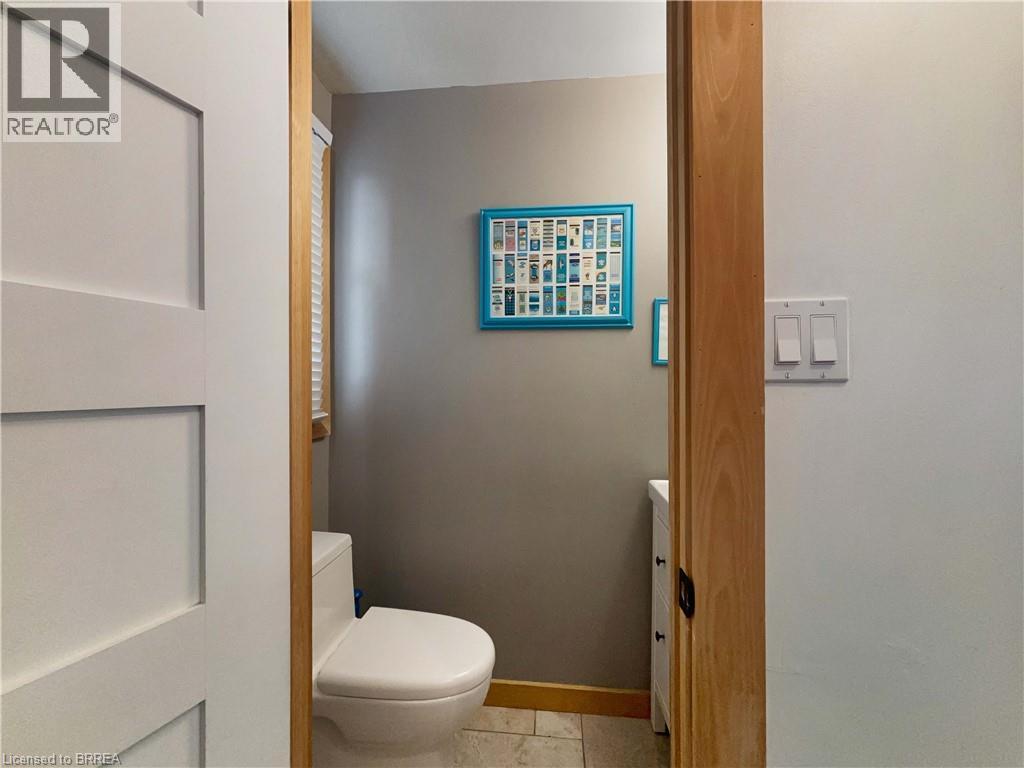 Photo 14 of 177 Banbury Road, Brantford ON