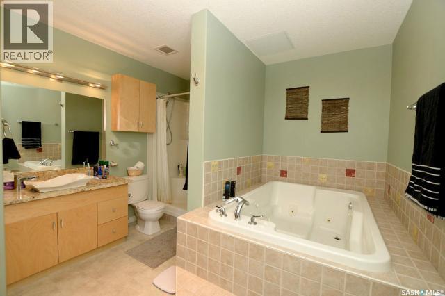 Photo 36 of Ph 104 1914 Hamilton Street, Regina SK