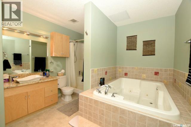 Photo 37 of Ph 104 1914 Hamilton Street, Regina SK