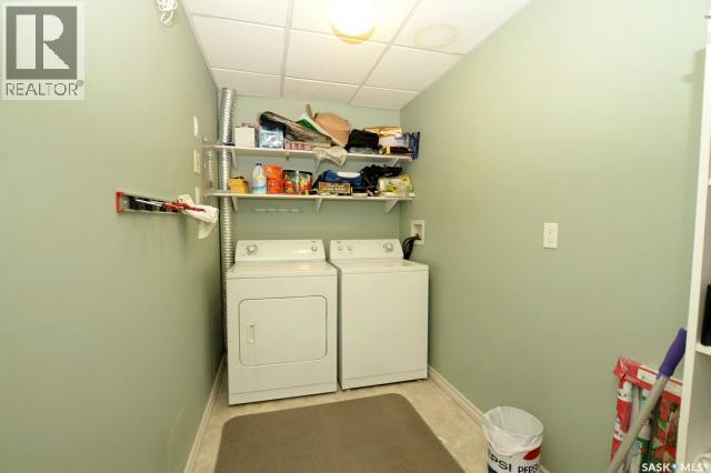 Photo 38 of Ph 104 1914 Hamilton Street, Regina SK