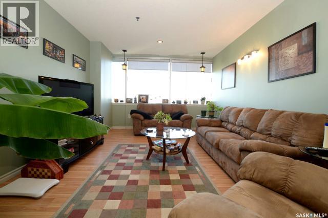Photo 4 of Ph 104 1914 Hamilton Street, Regina SK