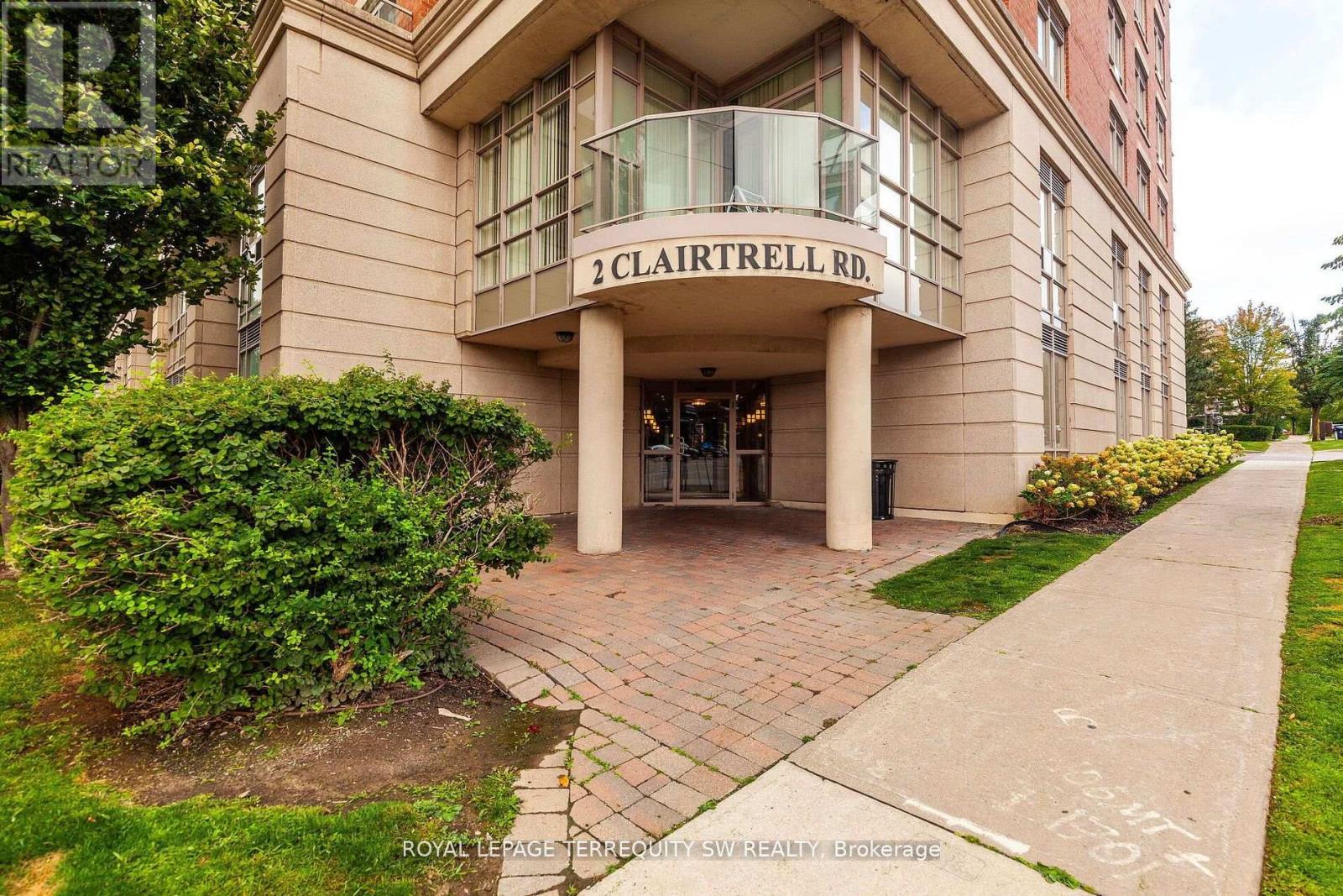 Photo 1 of 208 2 Clairtrell Road, Toronto ON