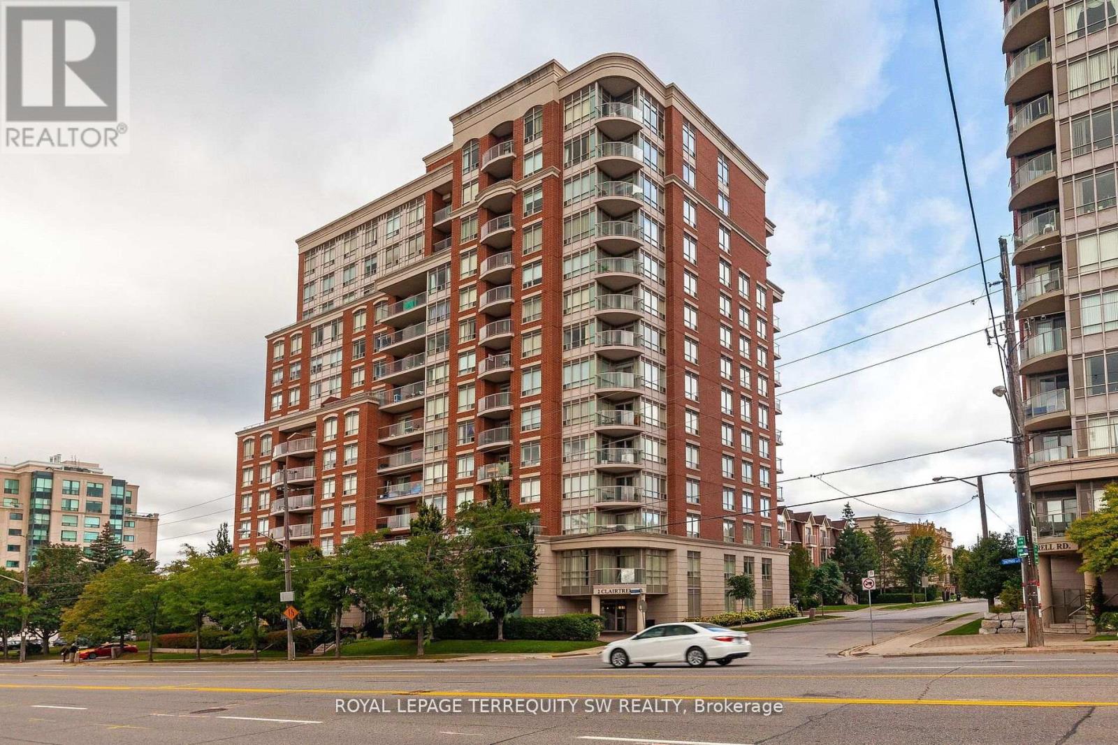 Photo 6 of 208 2 Clairtrell Road, Toronto ON