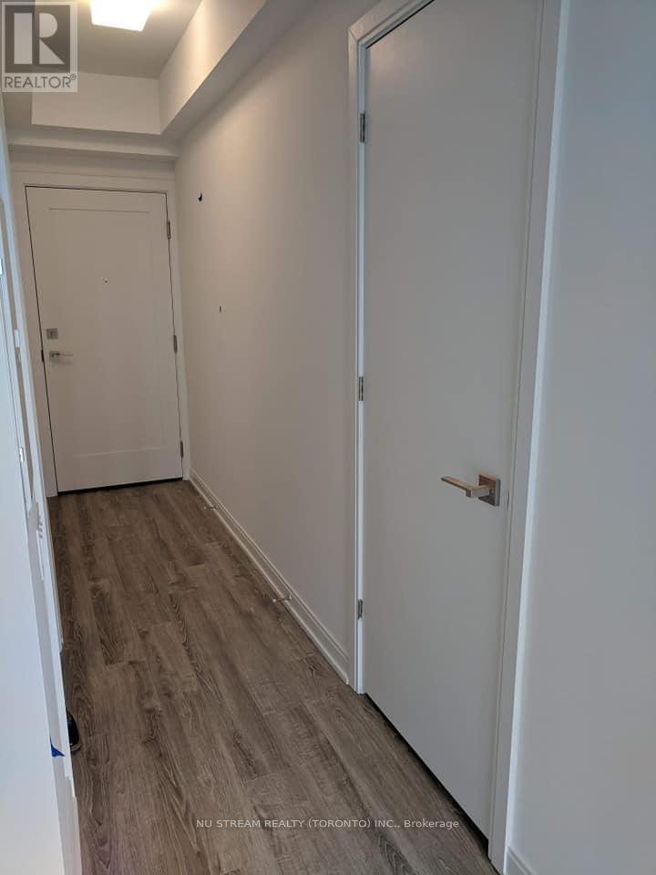 Photo 5 of 1813 50 Charles Street E, Toronto ON