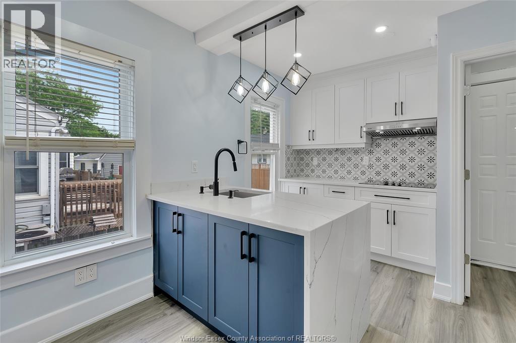 Photo 15 of 1323 Prince Road, Windsor ON