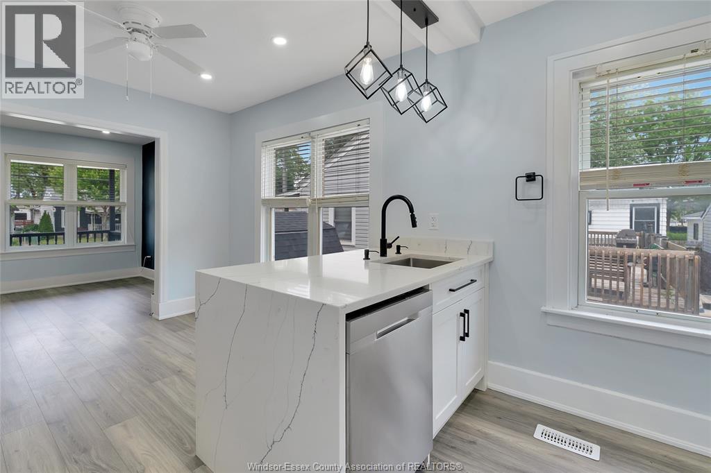 Photo 17 of 1323 Prince Road, Windsor ON