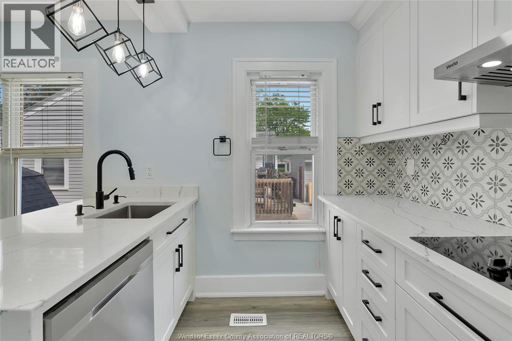Photo 19 of 1323 Prince Road, Windsor ON