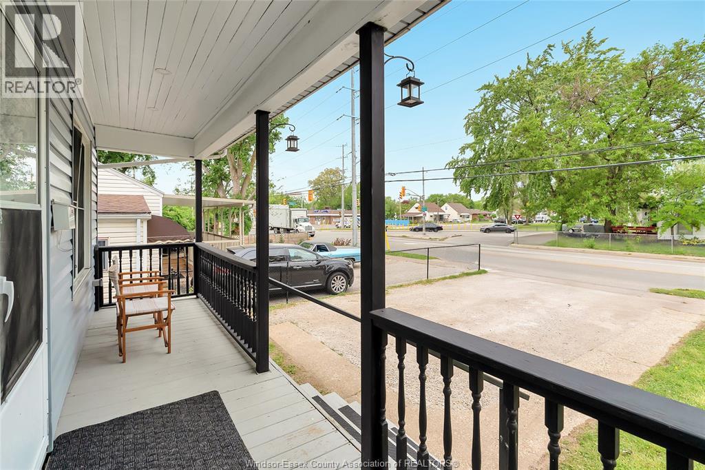 Photo 2 of 1323 Prince Road, Windsor ON