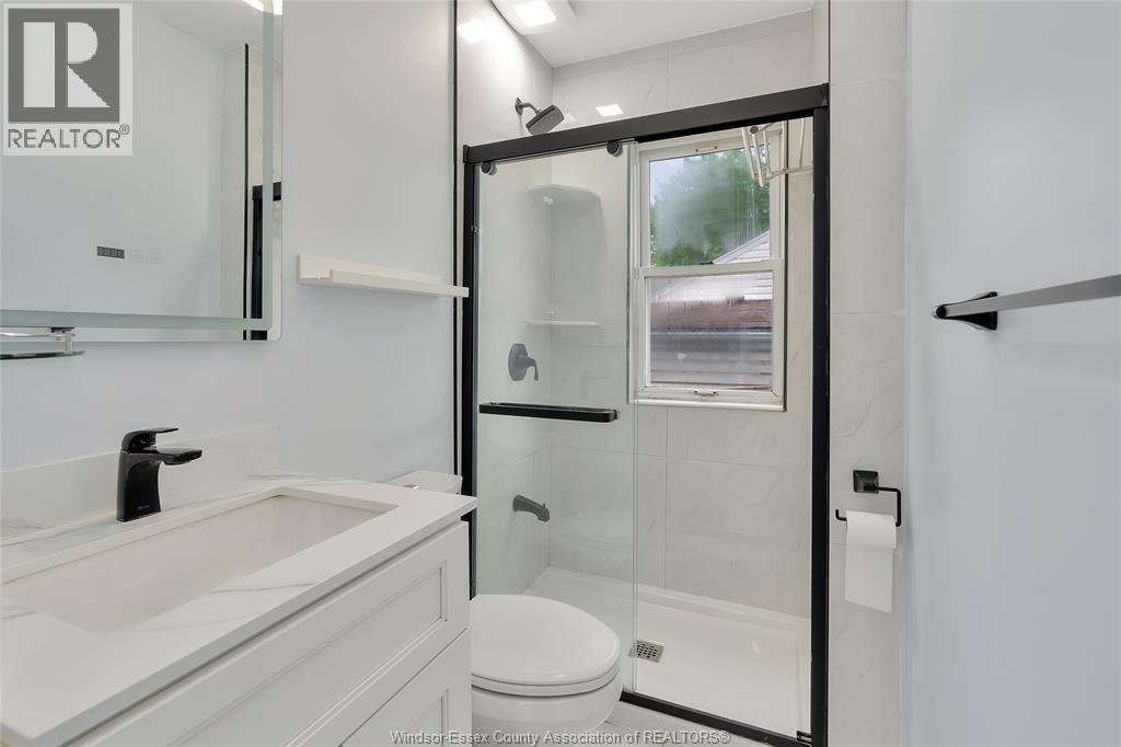 Photo 27 of 1323 Prince Road, Windsor ON