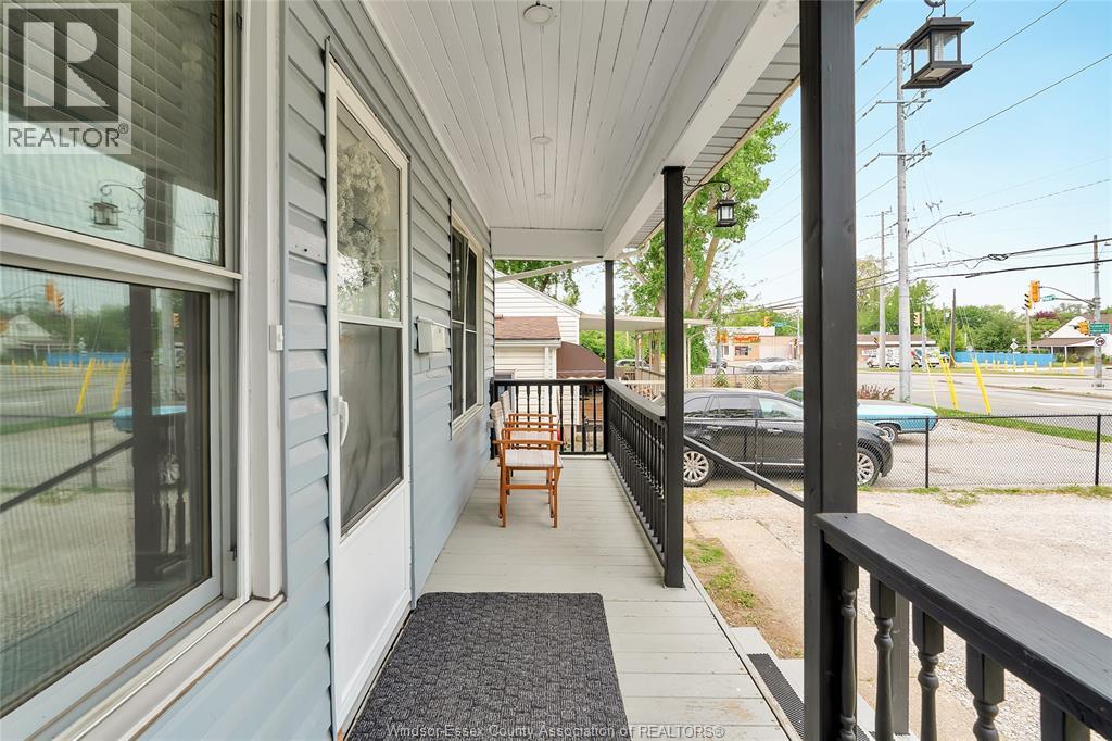 Photo 3 of 1323 Prince Road, Windsor ON