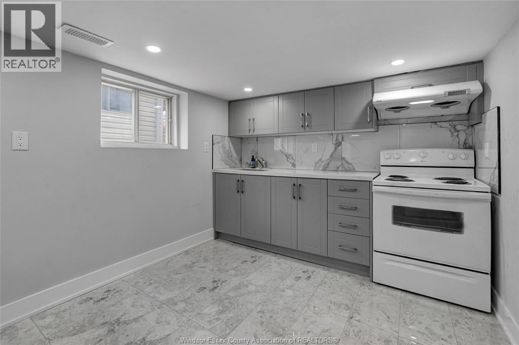 Photo 30 of 1323 Prince Road, Windsor ON