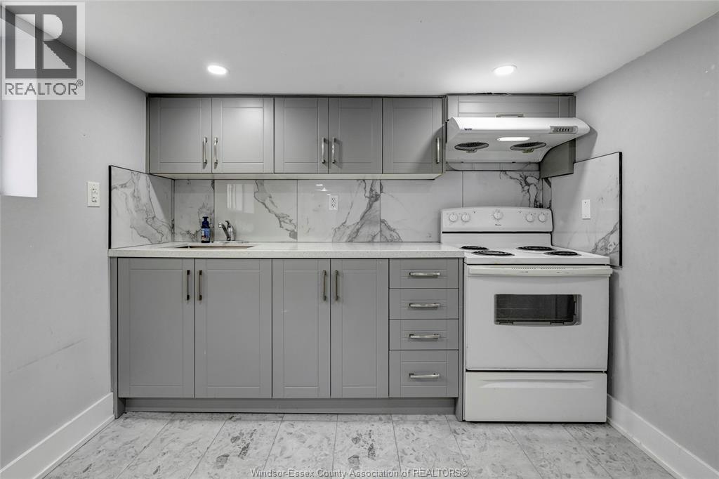 Photo 32 of 1323 Prince Road, Windsor ON