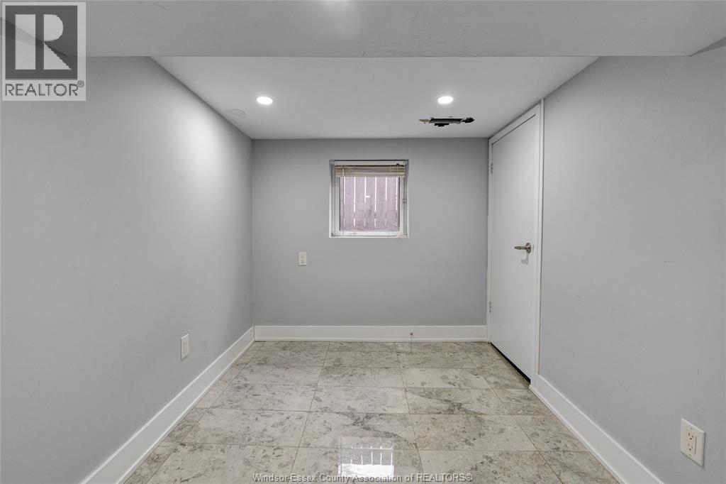 Photo 34 of 1323 Prince Road, Windsor ON
