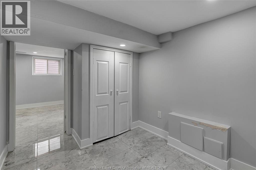 Photo 36 of 1323 Prince Road, Windsor ON