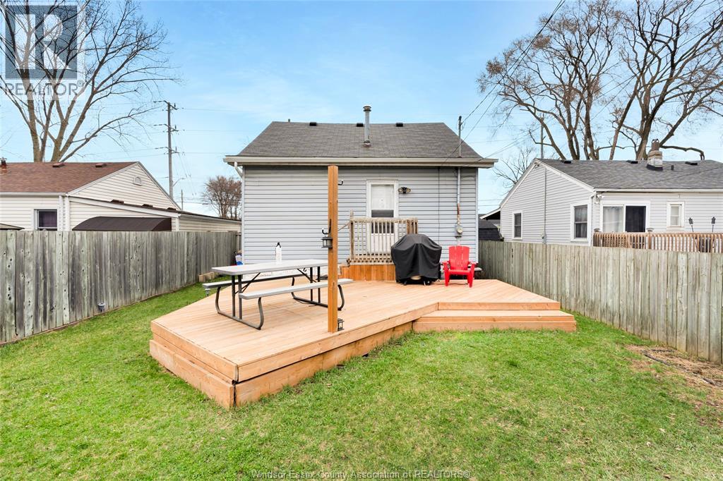 Photo 37 of 1323 Prince Road, Windsor ON