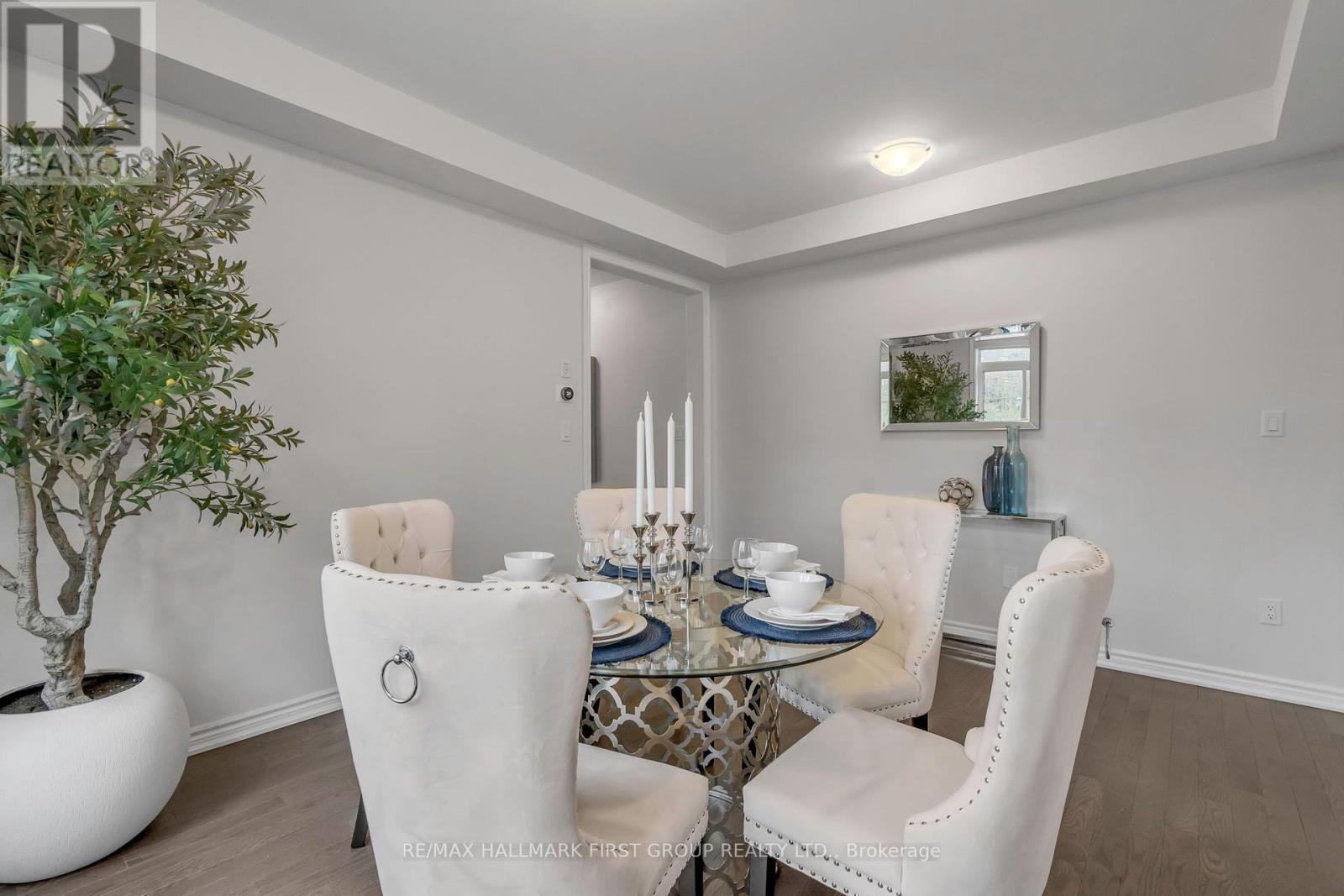 Photo 12 of 47 Fruitful Crescent, Whitby ON
