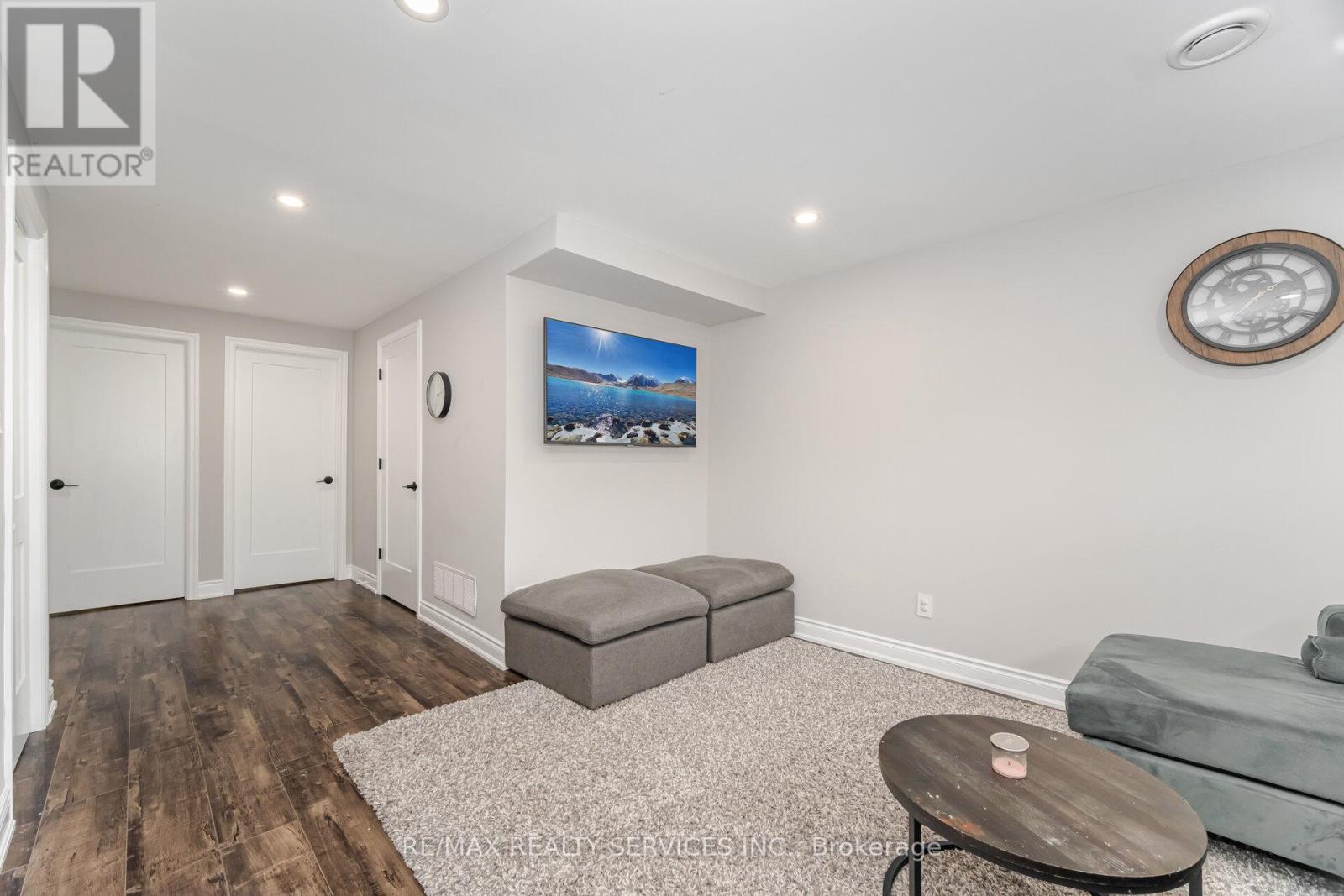 Photo 32 of 641 Deauville Court, Oshawa ON