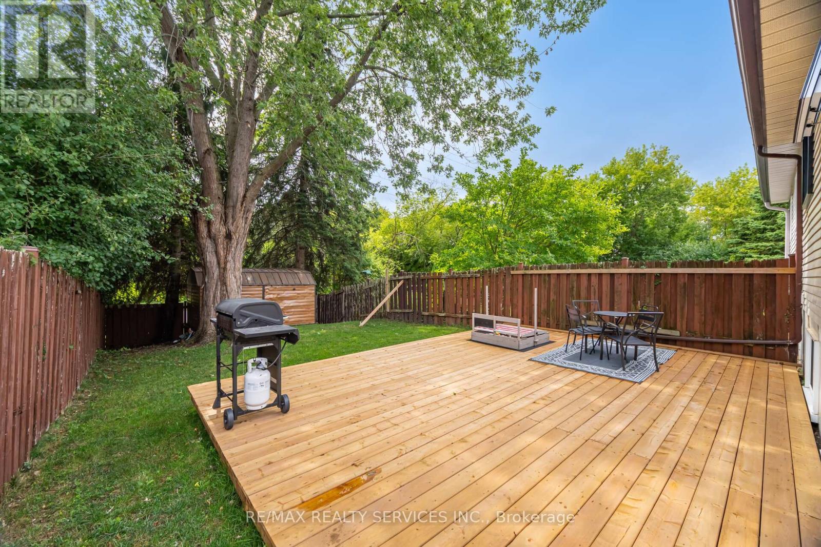 Photo 42 of 641 Deauville Court, Oshawa ON