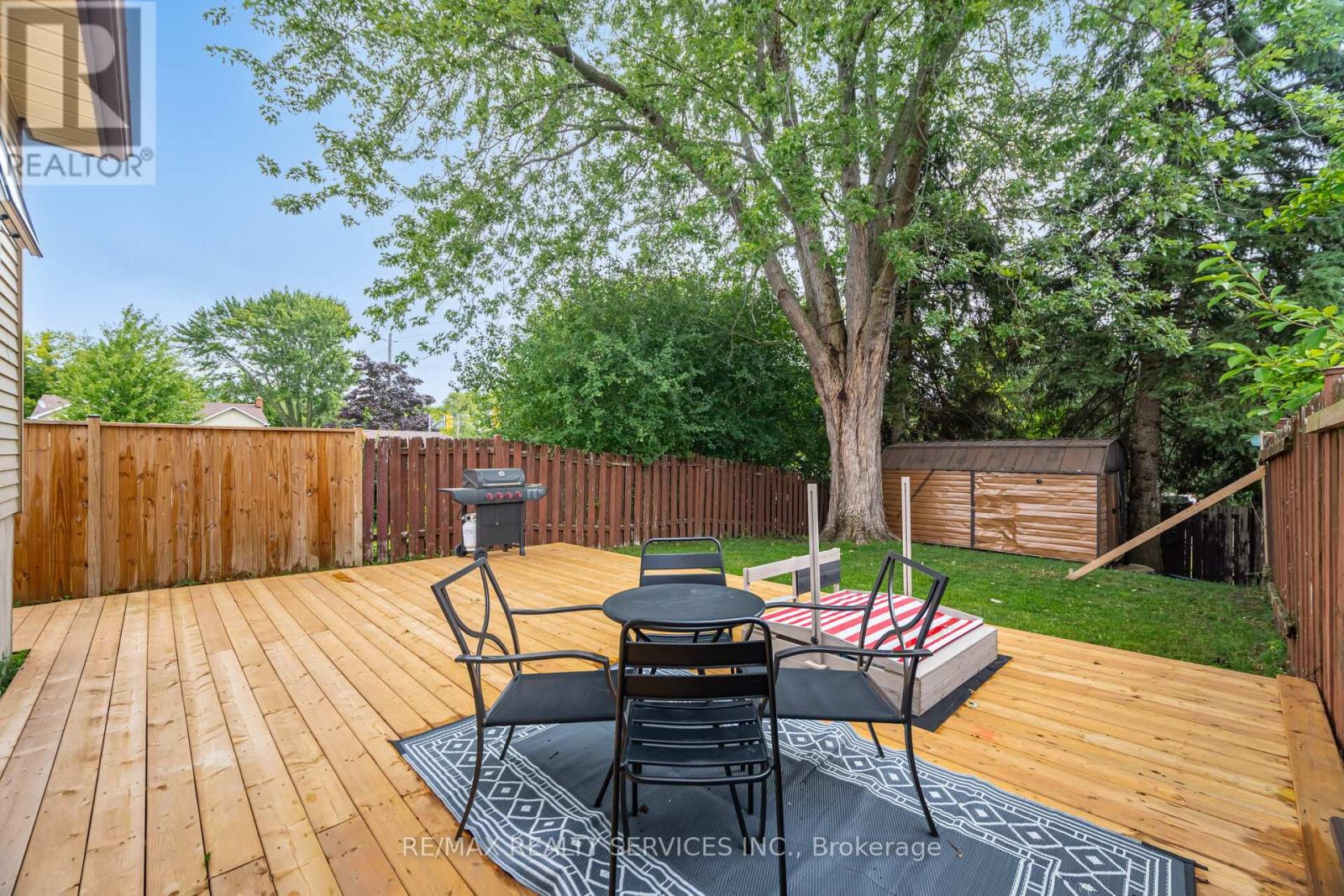 Photo 43 of 641 Deauville Court, Oshawa ON