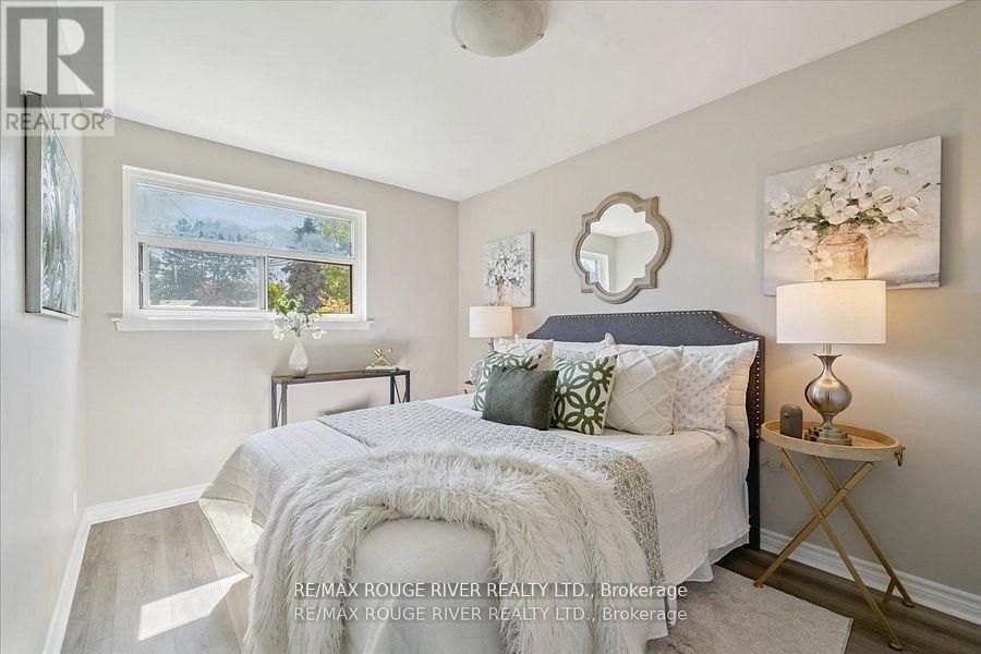 Photo 16 of 810 Zator Avenue, Pickering ON