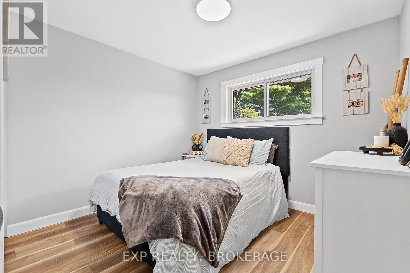 Photo 23 of 3858 Quinn Road W, Frontenac ON
