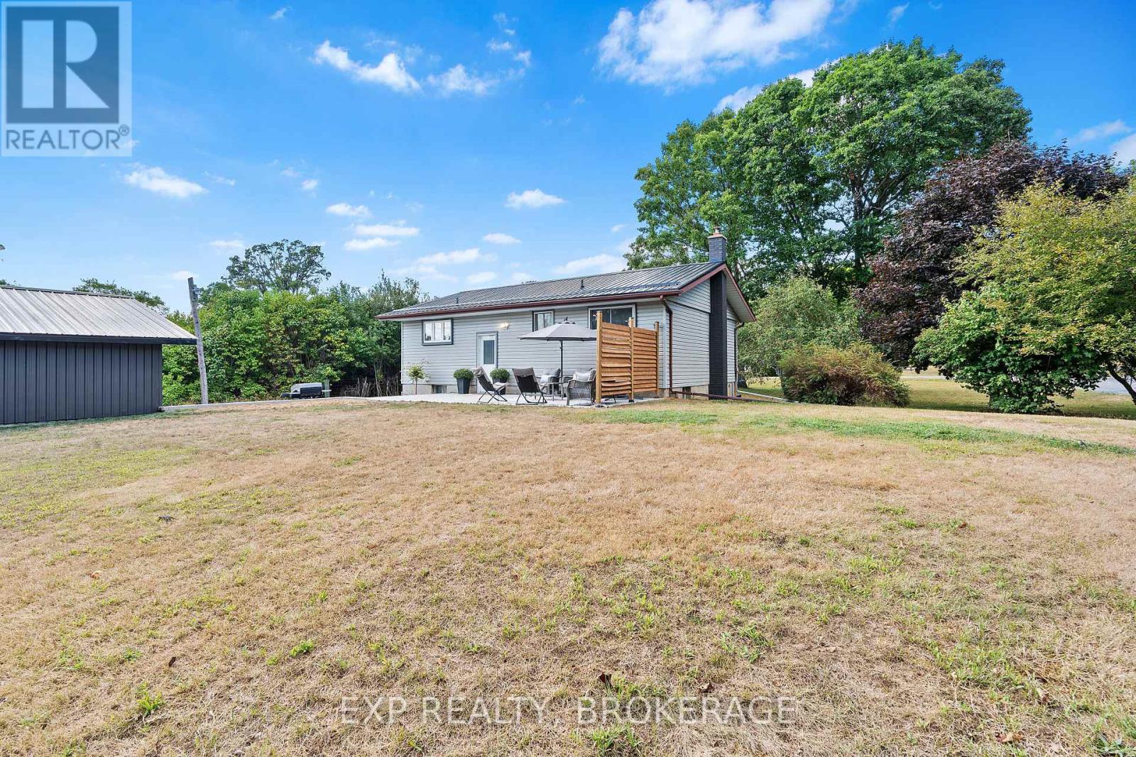 Photo 31 of 3858 Quinn Road W, Frontenac ON