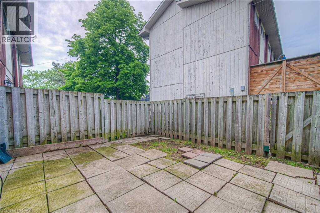 Photo 23 of 135 Chalmers Street S Unit 65, Cambridge ON