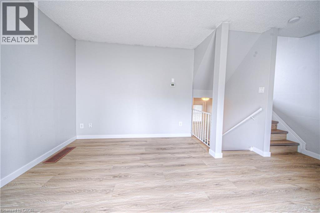 Photo 8 of 135 Chalmers Street S Unit 65, Cambridge ON