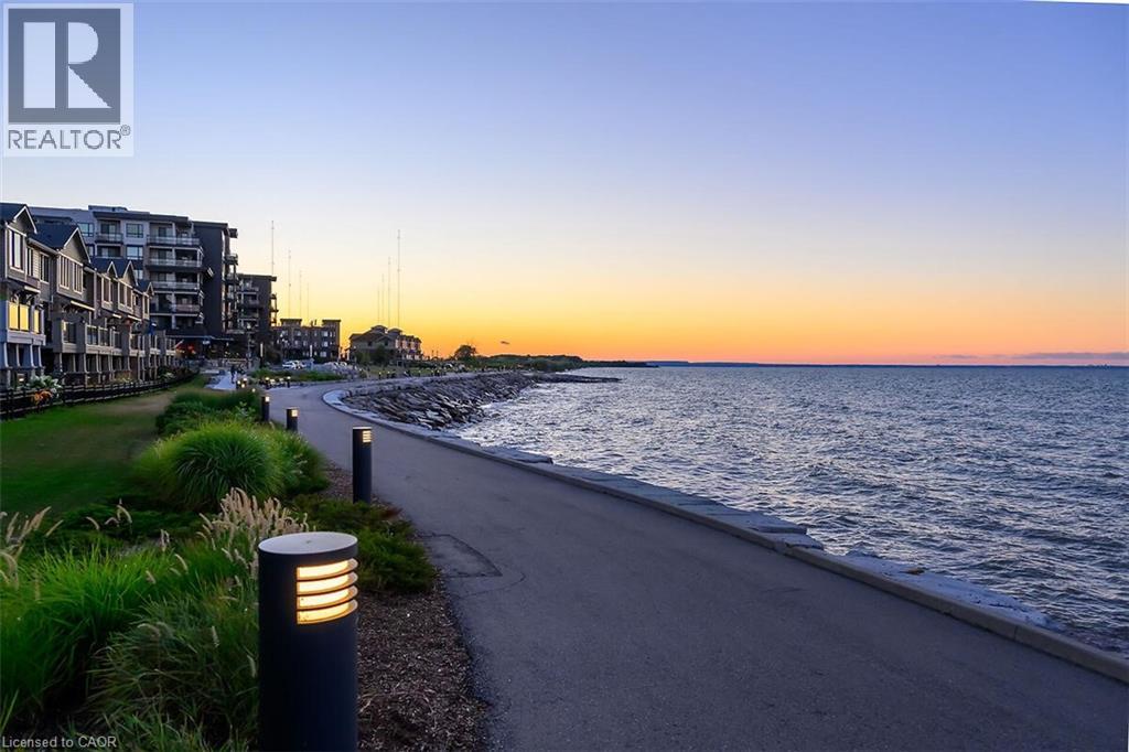 Photo 4 of 10 Concord Place Unit 408, Grimsby ON