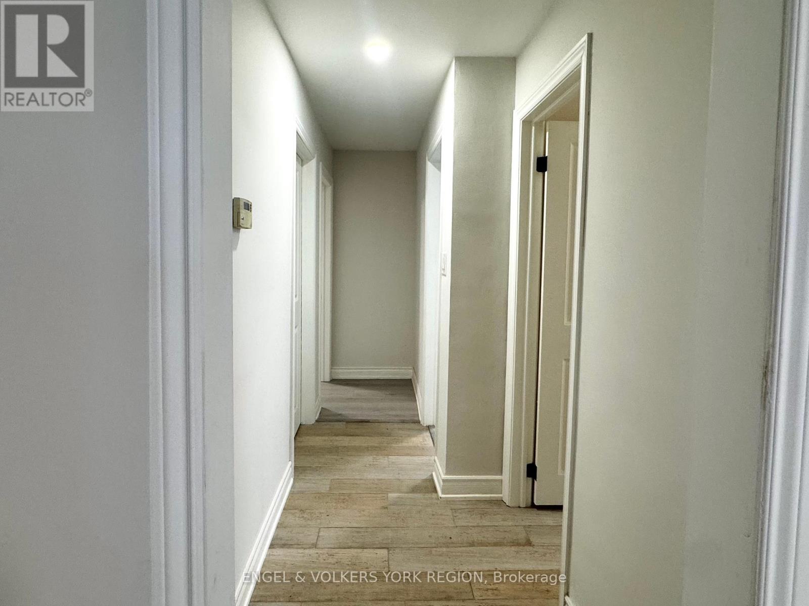 Photo 11 of Main 185 Rumble Avenue, Richmond Hill ON