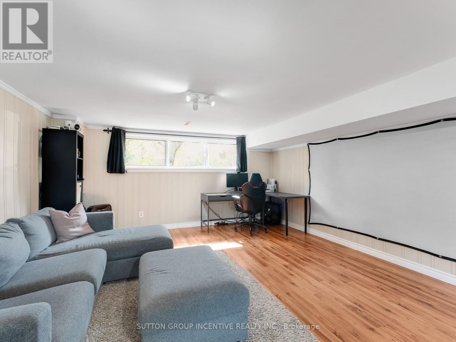 Photo 36 of 412 Orsi Avenue, Bradford West Gwillimbury ON