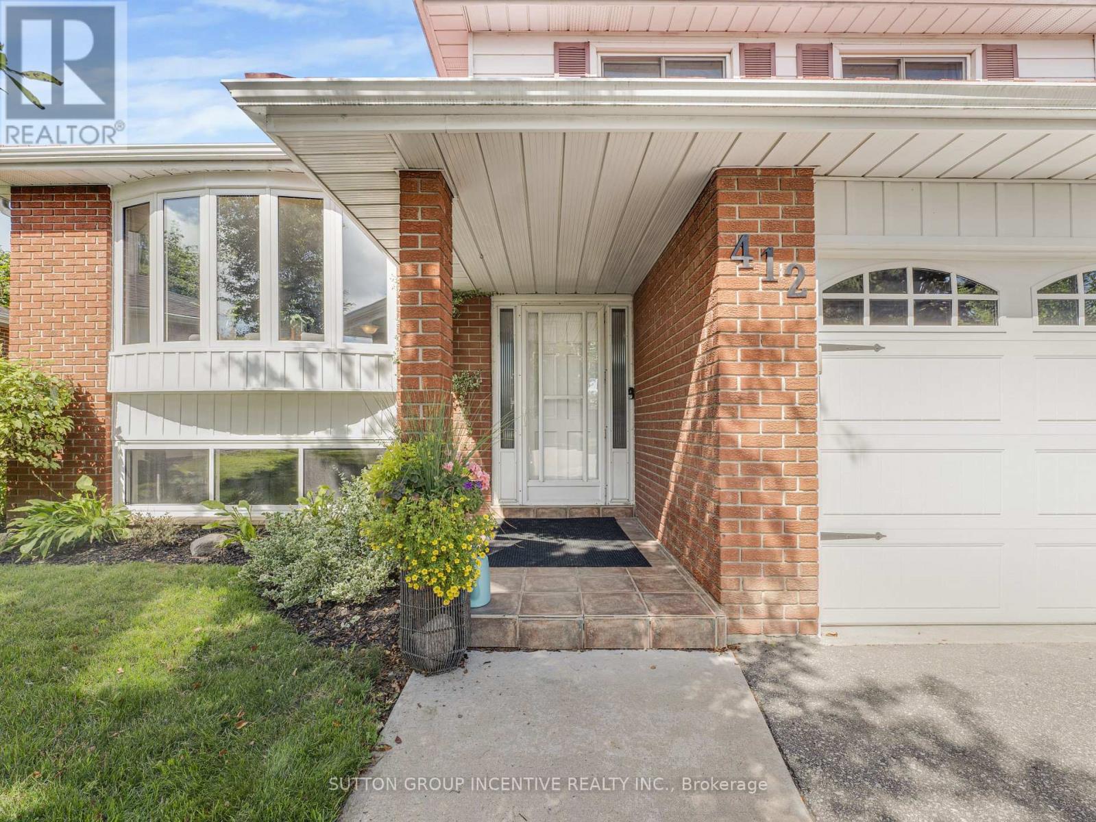Photo 6 of 412 Orsi Avenue, Bradford West Gwillimbury ON