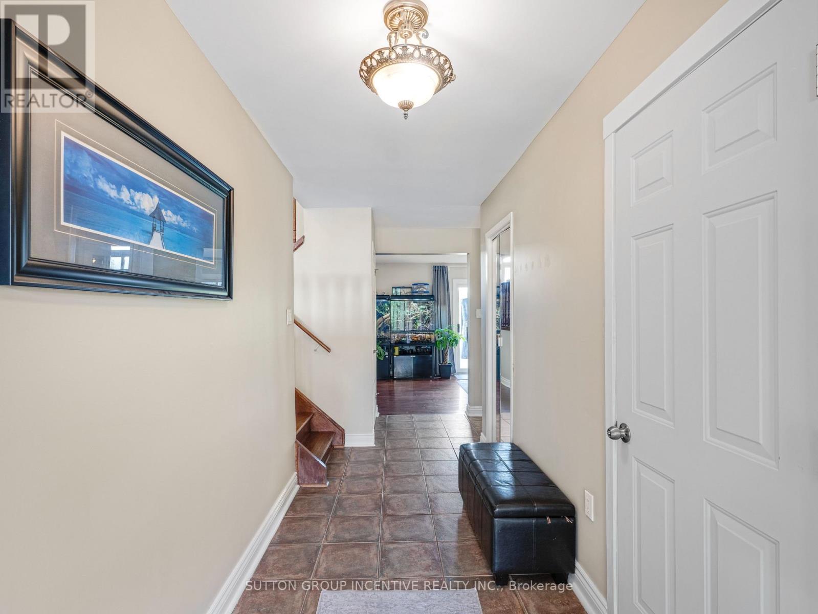 Photo 30 of 412 Orsi Avenue, Bradford West Gwillimbury ON