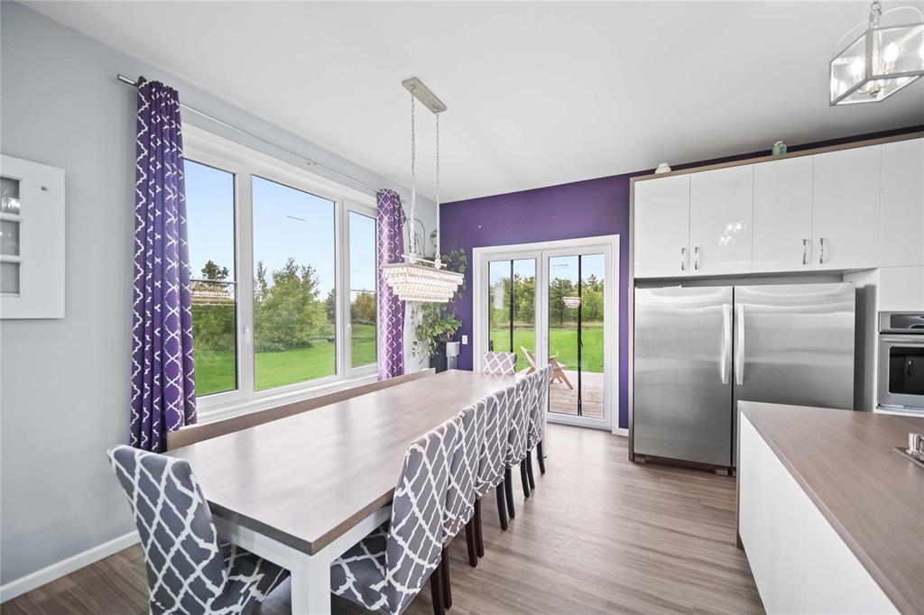Photo 11 of 63 Grace Lane, Mitchell MB