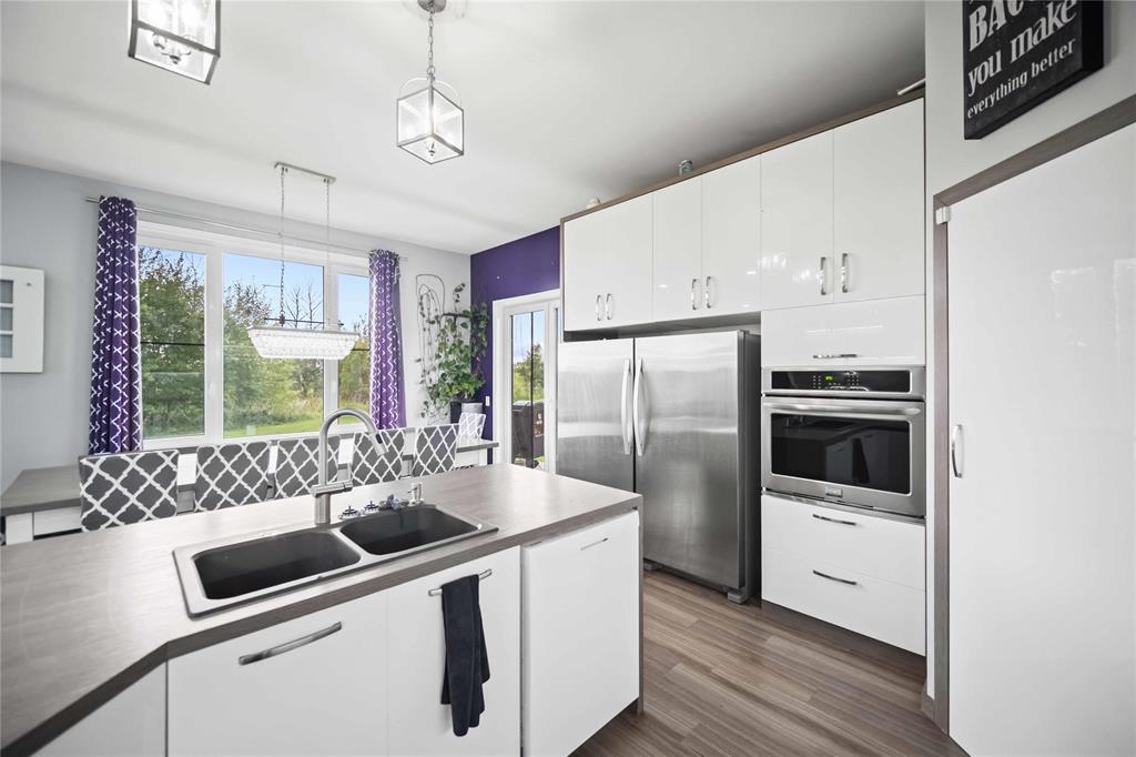 Photo 16 of 63 Grace Lane, Mitchell MB