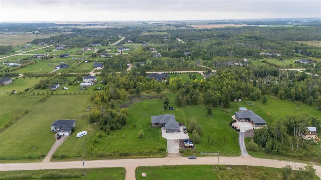 Photo 45 of 63 Grace Lane, Mitchell MB