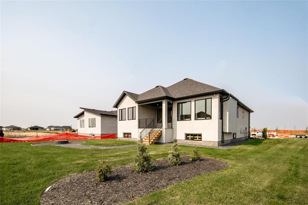 Photo 28 of 57 Killbery Crescent, Winnipeg MB