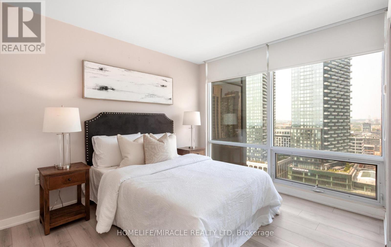 Photo 16 of 3002 25 Telegram Mews, Toronto ON